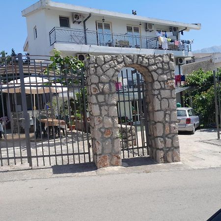 Apartments Kalamperovic バール エクステリア 写真