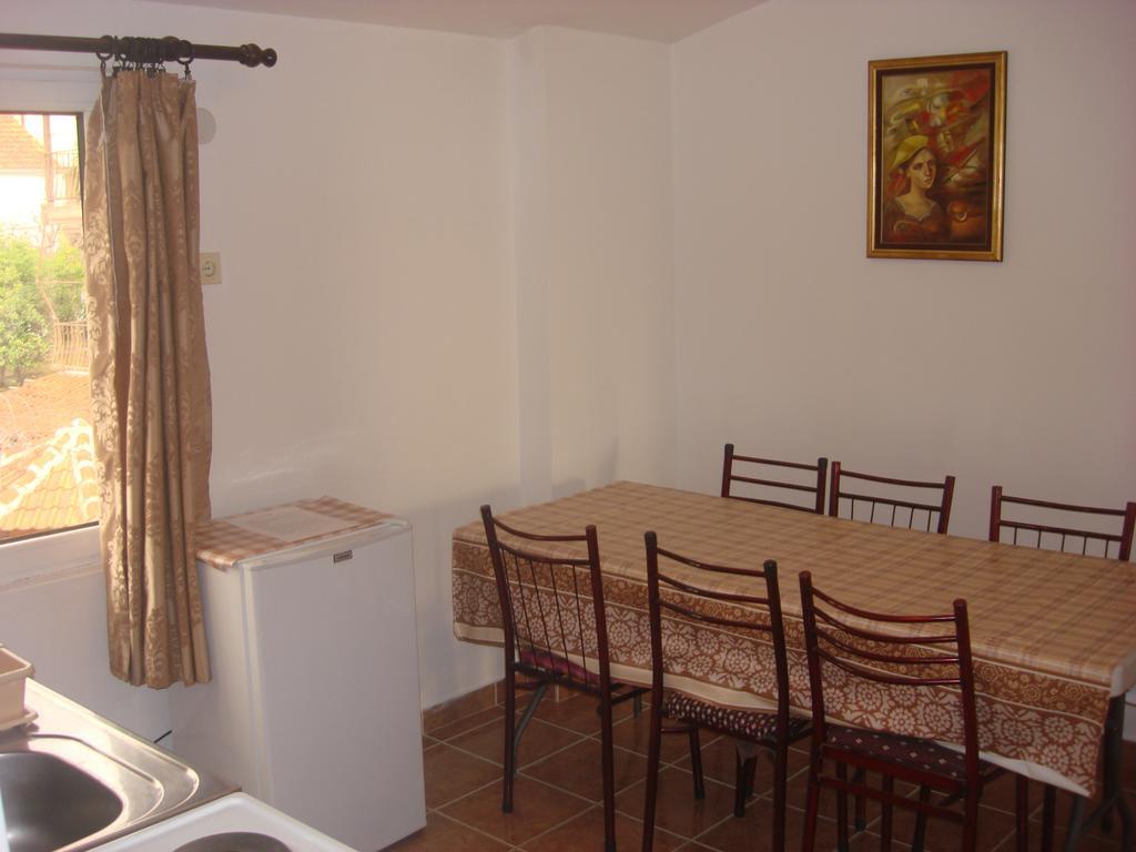 Apartments Kalamperovic バール 部屋 写真